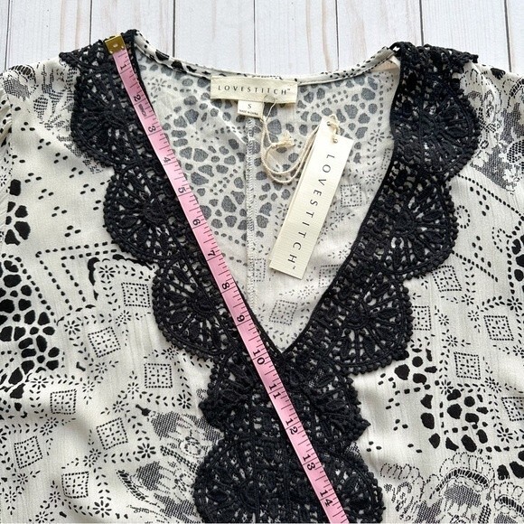 NWT Love Stitch Scallop Lace Detailing V Neck Bell Sleeves Boho Blouse Top - Picture 13 of 16